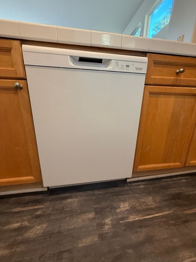 Building Photo - 3 Bedroom Condo- Aliso Viejo