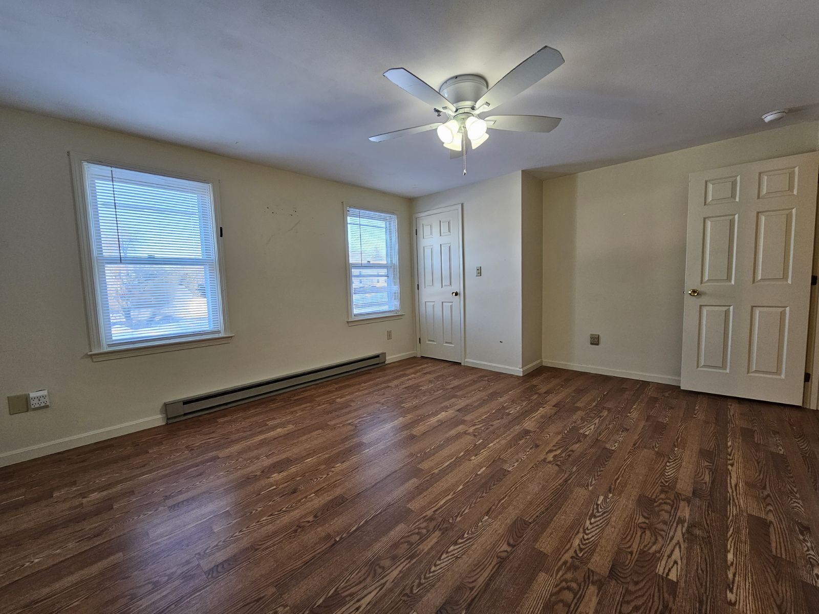 Building Photo - 27 Candlewood Ln