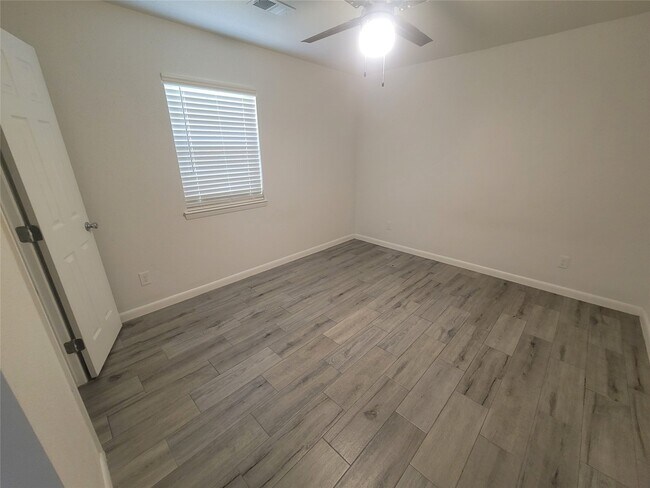 Building Photo - 22715 Braken Manor Ln