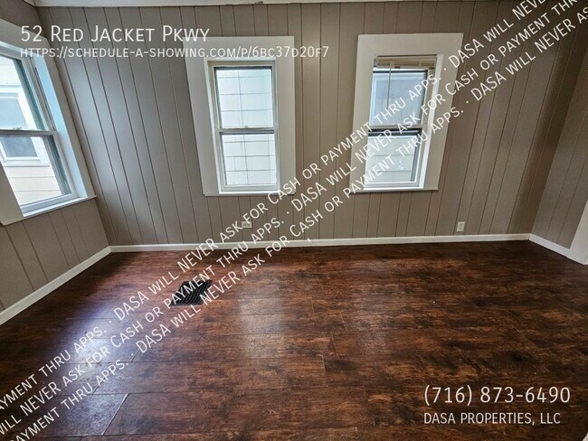 Building Photo - 52 Red Jacket - 4 Bed / 1 Bath