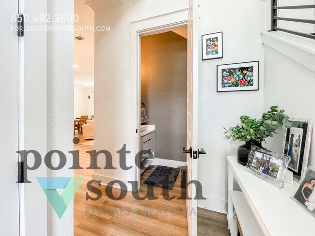 Building Photo - 13805 Red Drum Ct