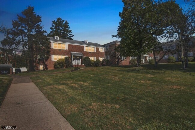 Building Photo - 159 Ridge Rd