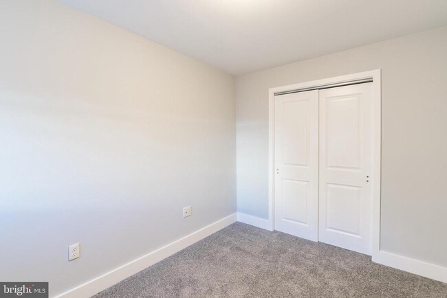 Building Photo - 2345 S Colorado St