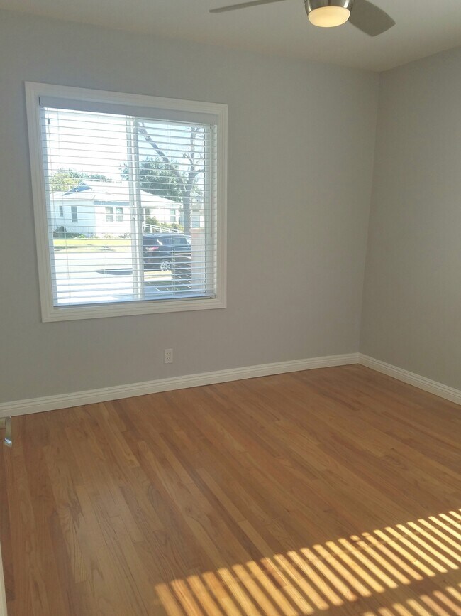 Building Photo - Cozy Remodeled 3 Bedroom Home In Culver City!