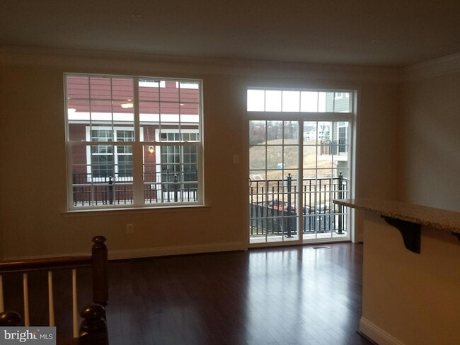 Building Photo - 6041 Maple Hill Rd