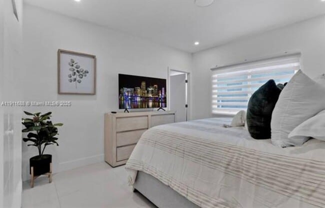 Building Photo - 9958 SW 216th St