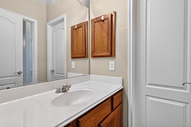 Building Photo - 303 Arbor Green Ln