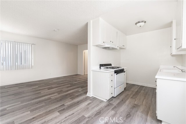 Building Photo - 2209 Carnegie Ln