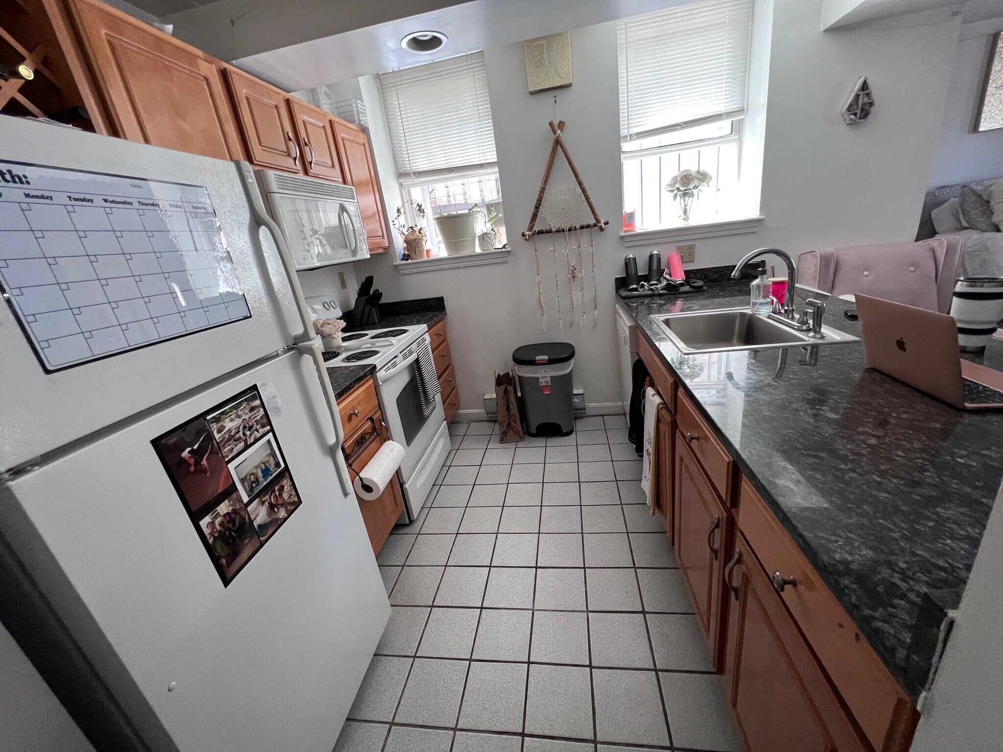 Building Photo - 15 Park Dr