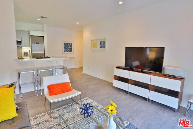 Building Photo - 11776 Idaho Ave