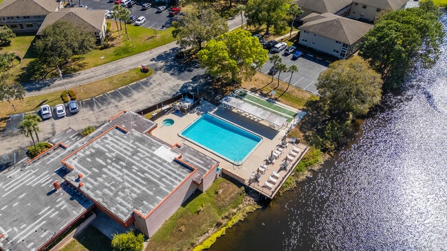 Building Photo - 33 Lake Vista Trail