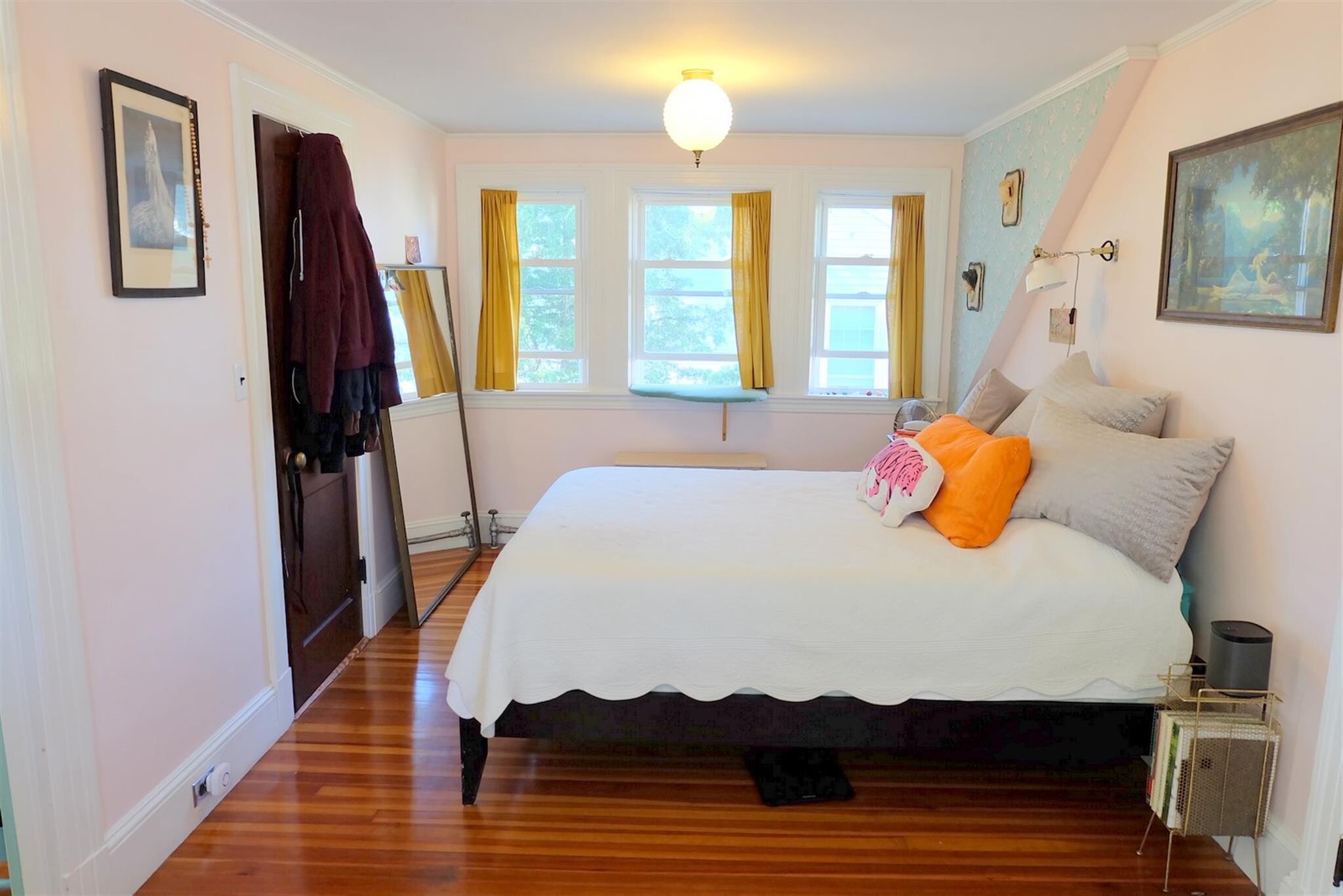 Building Photo - 63 Saunders St