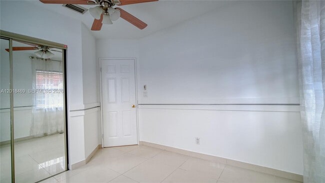 Building Photo - 1520 N Andrews Ave