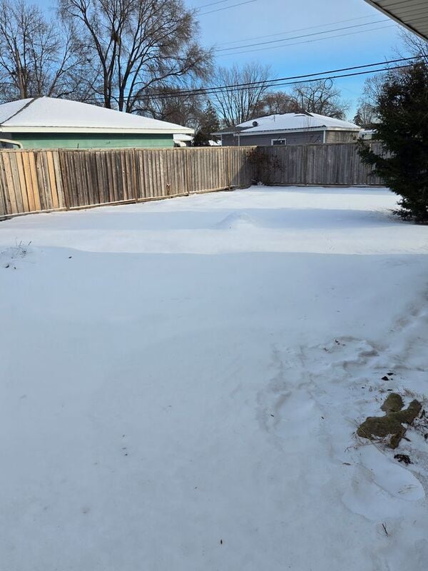 Building Photo - 5800 N Girard Ave