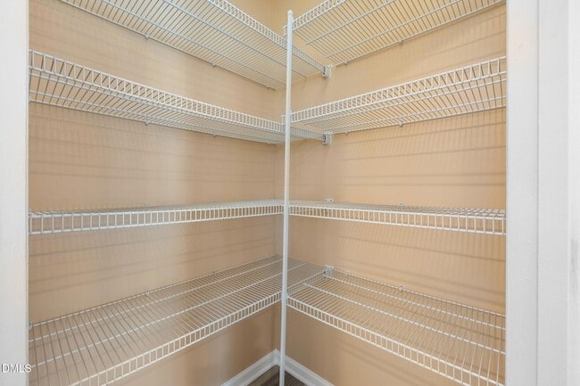 Building Photo - 7603 Weathered Oak Way