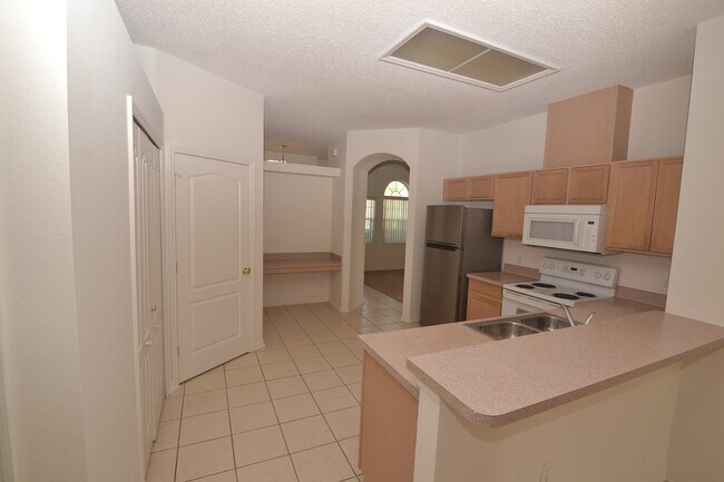 Building Photo - Fantastic Lake Nona area 4 B/2B Home ~ New...