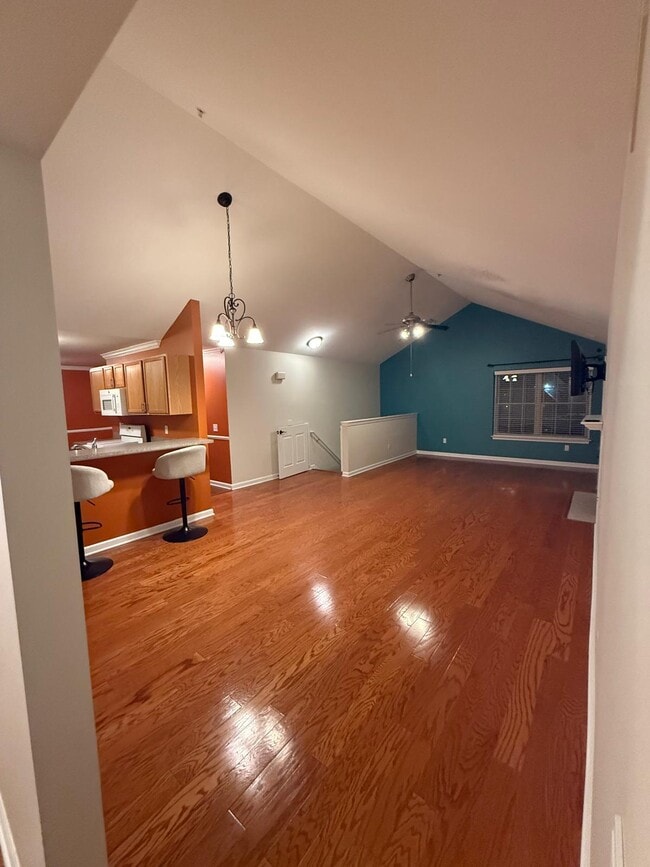 Building Photo - 7438 Lacy Dr