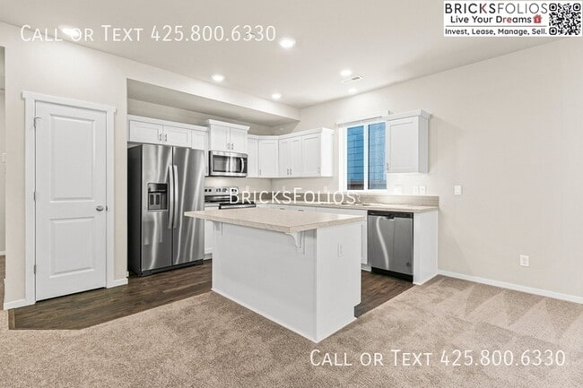 Building Photo - Peaceful Retreat in Beautiful Bremerton