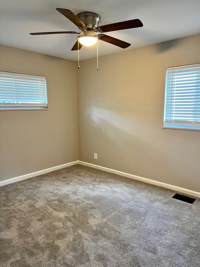 Building Photo - 3271 Rinda Ln