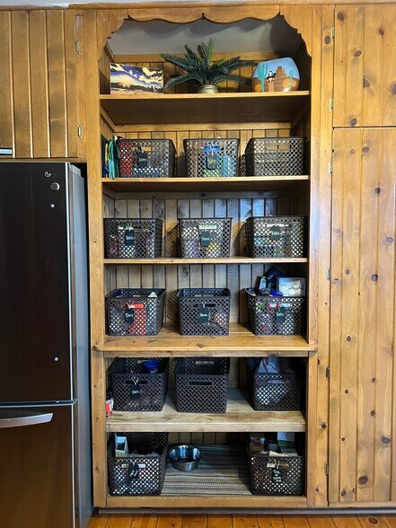 Building Photo - 616 W Mulberry St