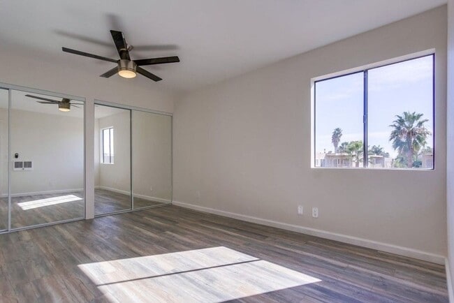 Building Photo - Upgraded 1/1 condo in Normal Heights! Pool...