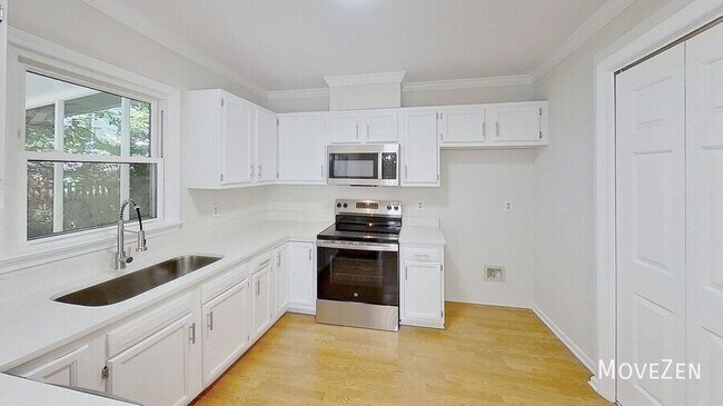 Building Photo - 3405 E Jameson Rd