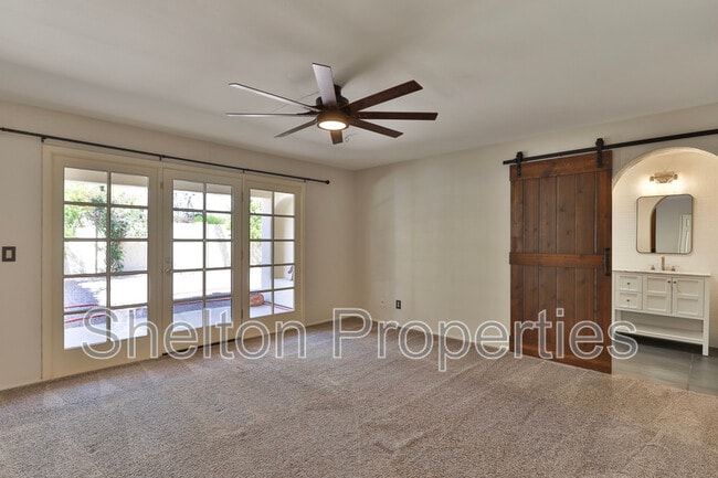 Building Photo - 2708 E Leonora St