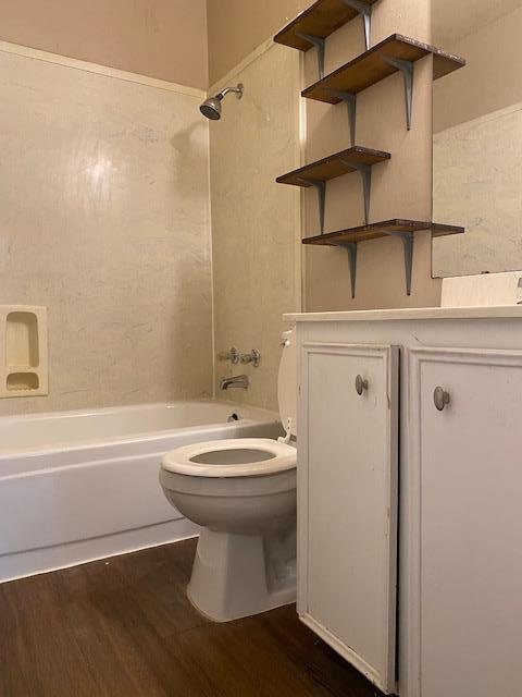 Building Photo - 902 Country Aire Dr