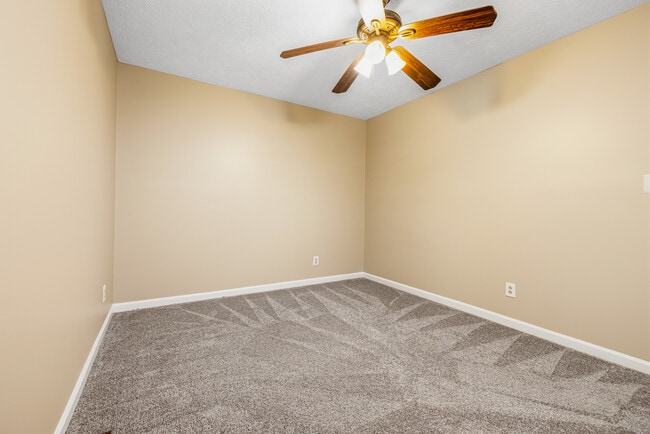 Building Photo - 1583 Winnabow Dr
