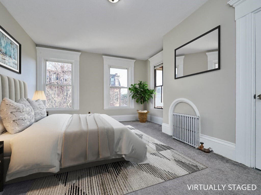 Building Photo - 357 K St