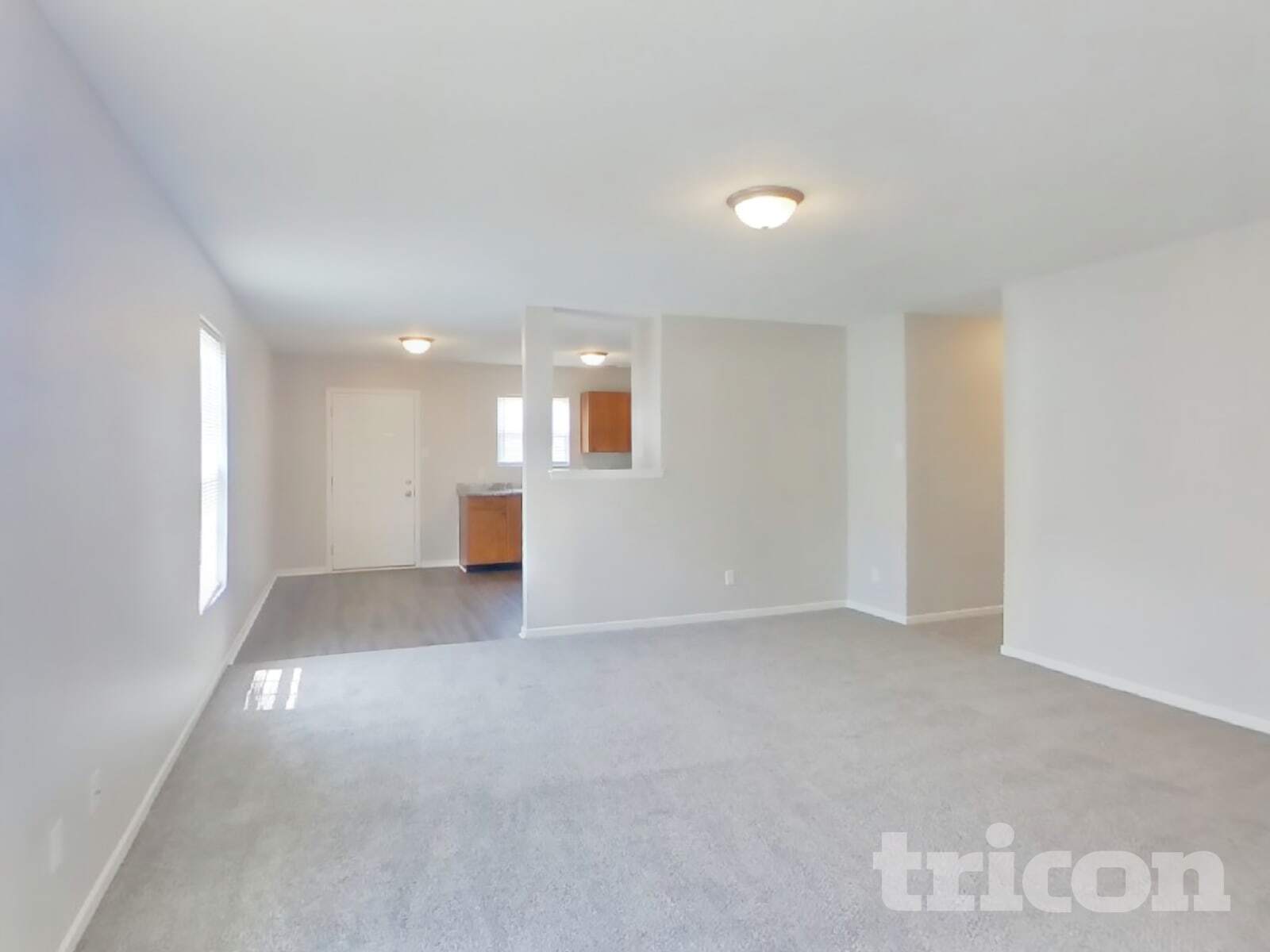 Building Photo - 454 Bourneside Dr