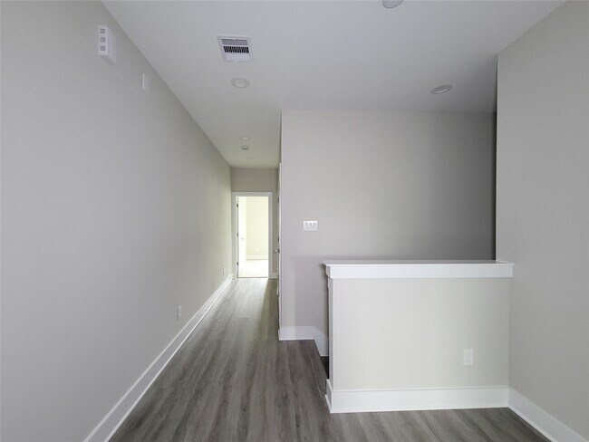 Building Photo - 8014 Huntington Spgs Ln