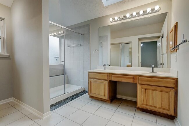 Building Photo - 3826 Carya Cir