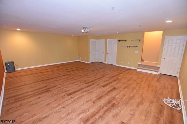 Building Photo - 101 Boulder Ridge