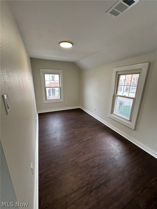 Building Photo - 1244 W 69th St