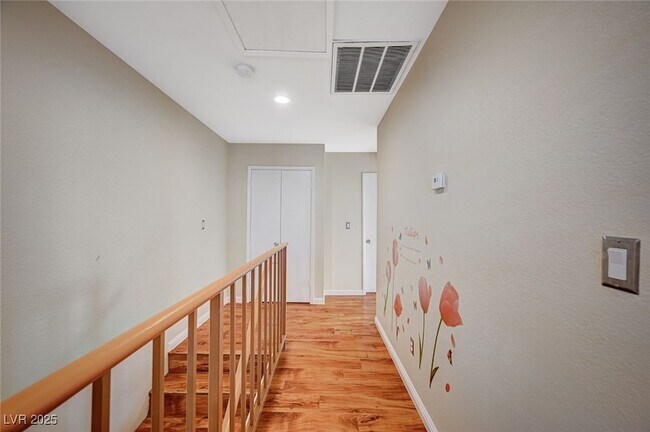 Building Photo - 5923 Laredo St