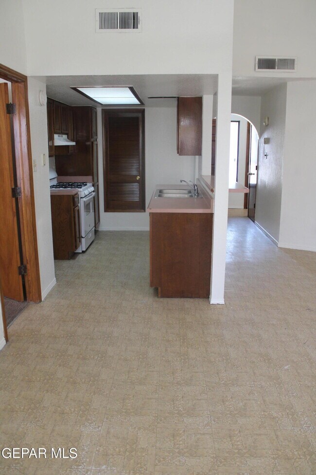 Building Photo - 1472 Sierra De Oro Dr