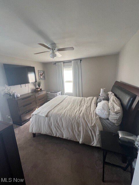 Building Photo - 10613 Vernon Ave