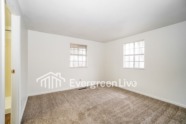 Building Photo - 3709 Panama Dr