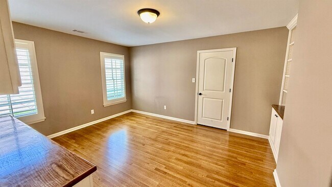 Building Photo - 9008 Arden Meadows Dr