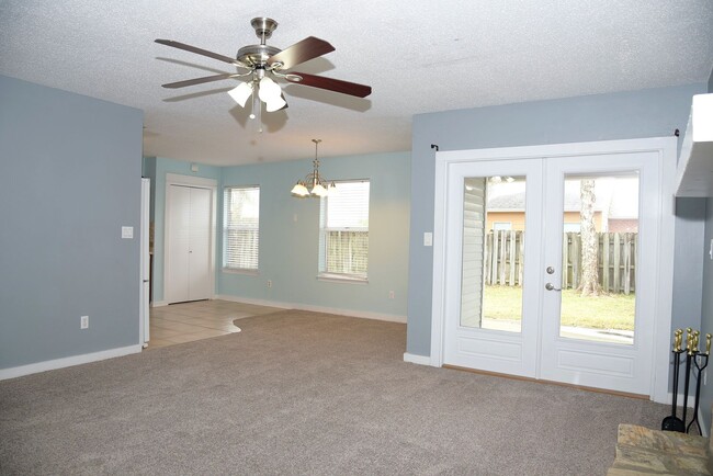 Building Photo - Cozy and Convenient Home in Niceville!