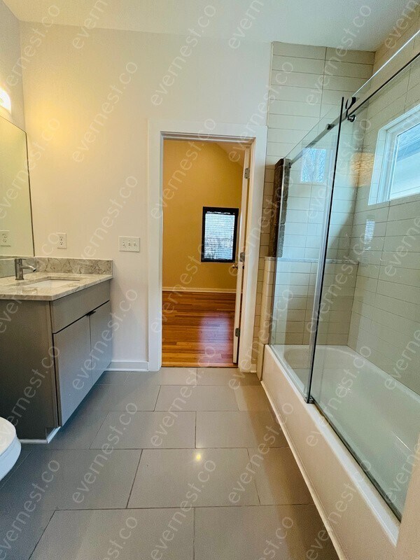 Building Photo - 3-Bed/2.5-Bath Home/Pet Friendly/Available Soon!