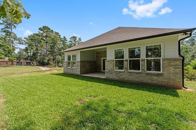 Building Photo - 3531 White Oak Point Dr