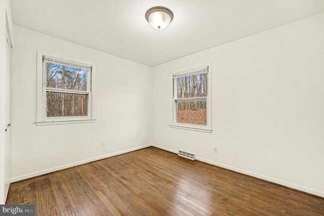 Building Photo - 4127 Cabin Rd