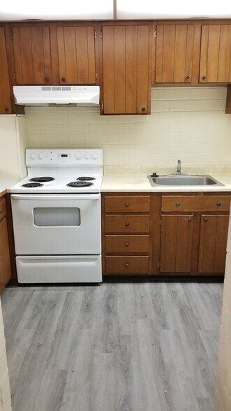 Building Photo - 2772 University Ave