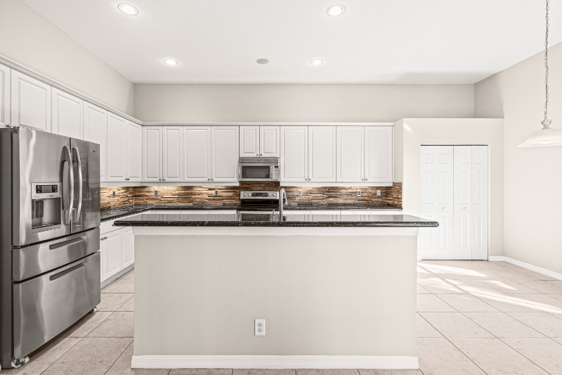 Building Photo - 1366 Crossbill Ct