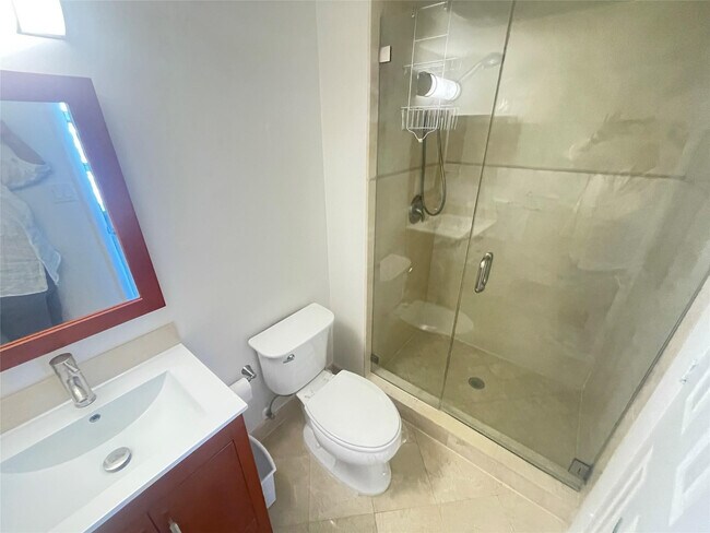 Building Photo - 531 N Ocean Blvd