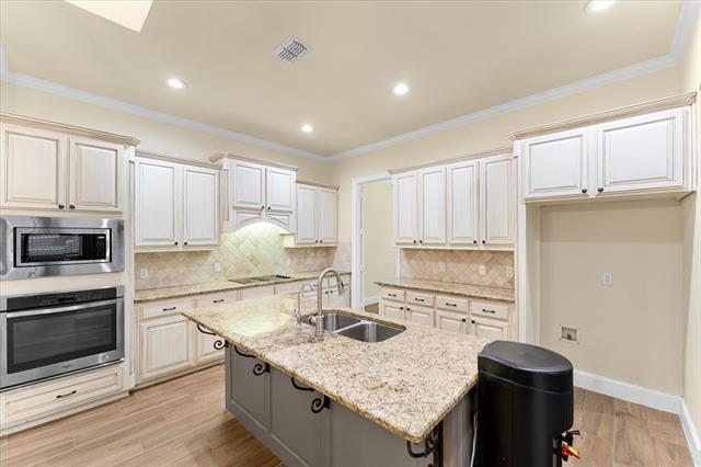 Building Photo - 3779 Navarro Way