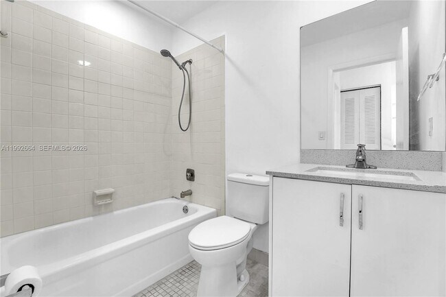 Building Photo - 7668 SW 152nd Ave