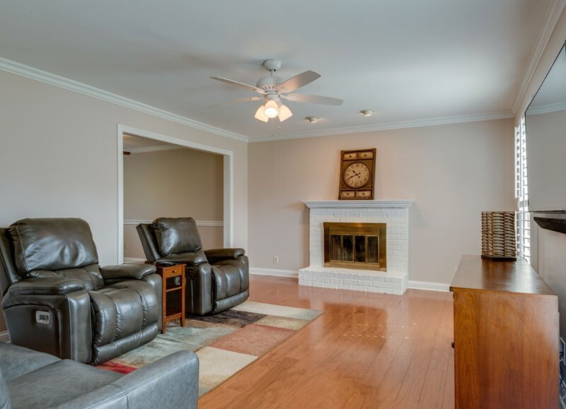 Building Photo - 176 London Ln